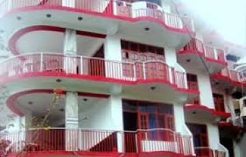 4 Days 3 Nights Delhi to Himachal Pradesh Shopping Vacation Package