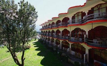 Family Getaway 3 Days Delhi to Shimla Offbeat Holiday Package