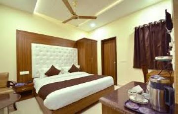 Memorable 3 Days Delhi to Amritsar Religious Tour Package