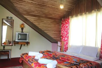 Manali Mountain Tour Package from Mumbai