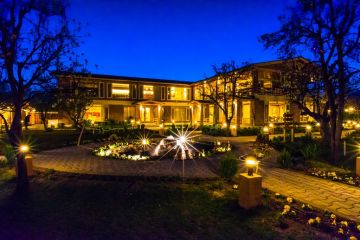 6 Days 5 Nights Srinagar to Dal Lake Trek Tour Package