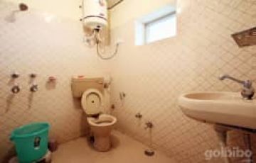 8 Days Mumbai to Kashmir Adventure Vacation Package