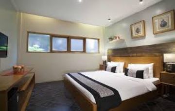 5 Days 4 Nights Delhi to Kashmir Family Trip Package