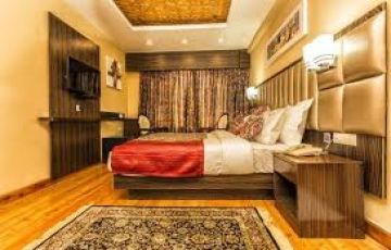 Experience 5 Days Delhi to Kashmir Hill Stations Tour Package