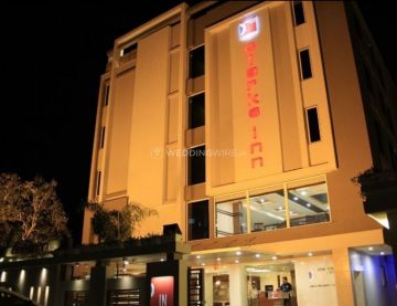 Amazing 6 Days Delhi to Kashmir Lake Holiday Package