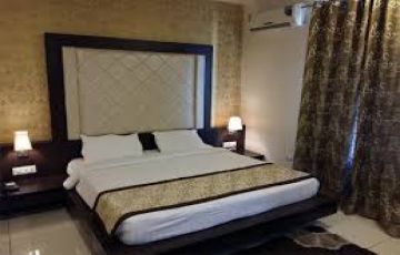 Ecstatic 4 Days Kashmir Hill Stations Trip Package