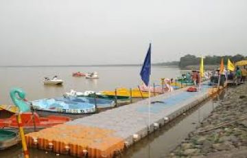 15 Days 14 Nights Shimla, Kufri, Jakhu and The Mall Friends Tour Package
