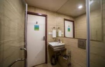 Heart-warming 5 Days Delhi to Bangalore Religious Trip Package