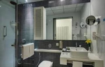 Experience 4 Days Mumbai to Bangalore Lake Tour Package