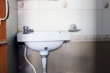 Experience 8 Days Mumbai to Kashmir Romantic Tour Package