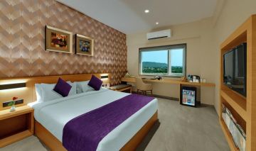 Family Getaway 4 Days 3 Nights Bhuj Hill Stations Trip Package
