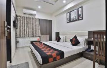 Ecstatic 5 Days Delhi to Rajkot Friends Holiday Package