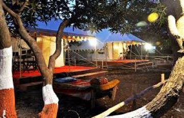 Ecstatic 3 Days Gir Historical Places Trip Package