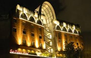 Best 3 Days Ajmer to Mumbai Friends Holiday Package