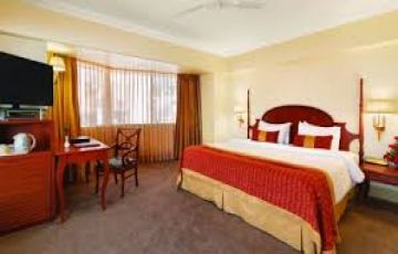 Experience 4 Days Jaipur to Matheran Friends Vacation Package