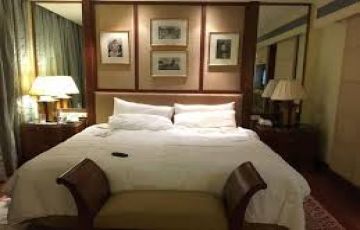 Ecstatic 5 Days Delhi to Mumbai Water Activities Tour Package