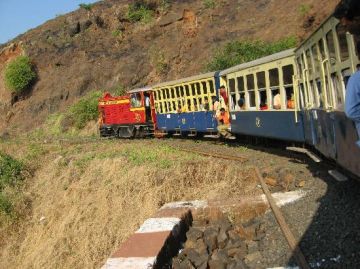 Family Getaway Matheran Hill Stations Tour Package for 3 Days