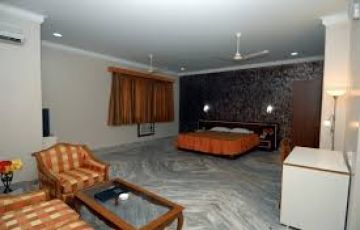 Family Getaway 5 Days Gujarat Romantic Tour Package