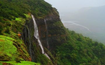 3 Days Pune to Mahablehwar Tour Package