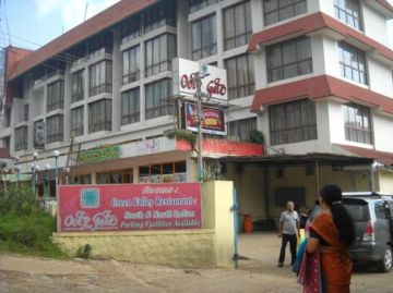 Pleasurable 4 Days Delhi to Ooty Hill Stations Holiday Package