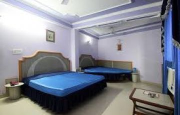 Ecstatic 4 Days Delhi to Kashmir Weekend Getaways Holiday Package