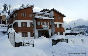 Pleasurable 4 Days 3 Nights Kashmir Nature Holiday Package