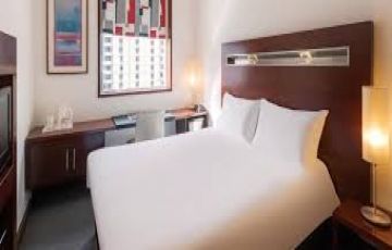 Family Getaway Dubai Tour Package for 7 Days from Mumbai