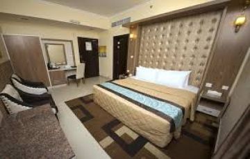 Experience Dubai Tour Package for 4 Days from Mumbai