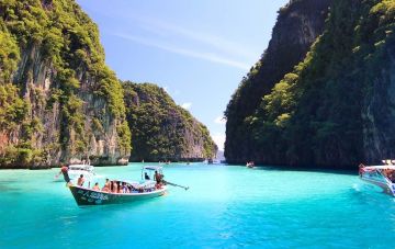 Amazing 5 Days Phuket Shopping Holiday Package