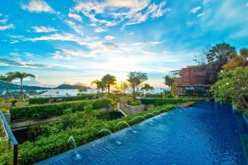 Amazing 5 Days Phuket Shopping Holiday Package