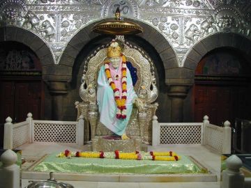 Beautiful 3 Days 2 Nights Shirdi Monument Vacation Package