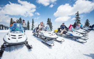 Experience 4 Days Gulmarg Nature Holiday Package