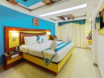 3 Days Ooty, Coonoor, Pykara and Mudumalai Waterfall Holiday Package