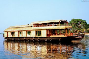 Memorable 3 Days Cochin Friends Vacation Package