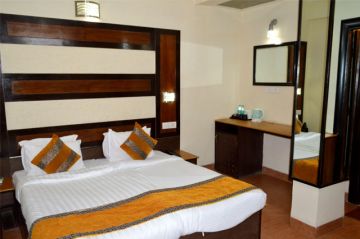 Experience 2 Days 1 Night North Goa Beach Holiday Package