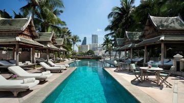 Heart-warming 5 Days Mumbai to Bangkok Holiday Package