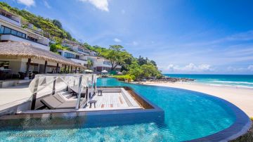 Ecstatic 6 Days Mumbai to Phuket Friends Holiday Package