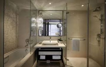 Ecstatic Hng Honeymoon Tour Package for 5 Days 4 Nights from Delhi