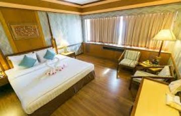 4 Days Pattaya City Honeymoon Vacation Package