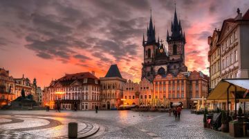 8 Days Prague, Vienna, Budapest and Munich Nature Vacation Package