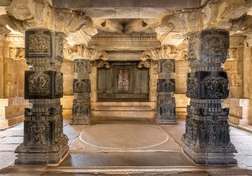 Best Hampi Historical Places Tour Package for 4 Days