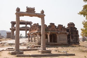 Best Hampi Historical Places Tour Package for 4 Days