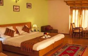 Experience 9 Days 8 Nights Chadar Trip Package