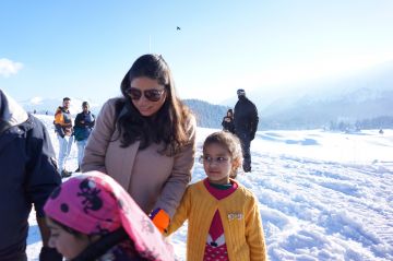 Family Getaway 6 Days SRINAGAR to Sonmarg Holiday Package