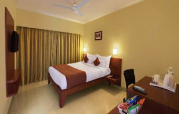 Memorable 4 Days Delhi to Shirdi Luxury Holiday Package