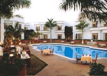 Best 5 Days Delhi to Indore Weekend Getaways Vacation Package