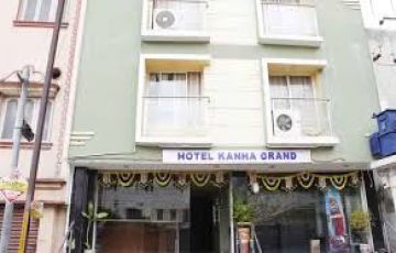 Ecstatic 5 Days Delhi to Madhyamgram Trip Package