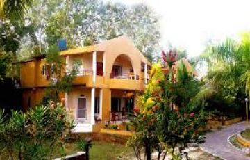 Ecstatic 5 Days Delhi to Madhyamgram Trip Package