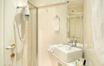 Best 7 Days 6 Nights Europe Island Vacation Package