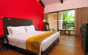 Beautiful 4 Days Delhi to Goa Water Activities Trip Package